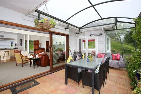 Photo of property in 374 Whitford Park Road, Whitford, Manurewa, 2576