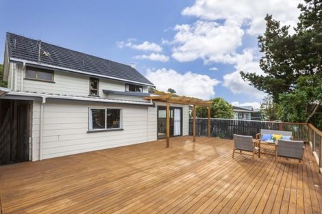 Photo of property in 23 Rembrandt Avenue, Tawa, Wellington, 5028