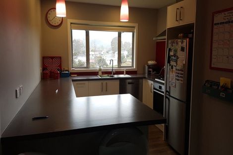 Photo of property in 28 Sunstone Crescent, Brown Owl, Upper Hutt, 5018