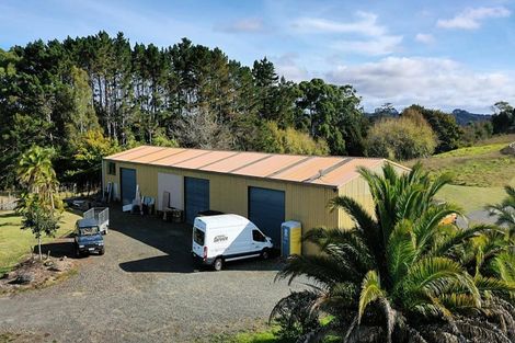 Photo of property in 157 Puke Road, Kumeu, 0891