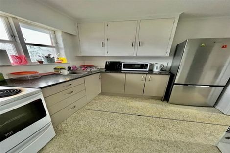 Photo of property in 2/79 Rimu Street, New Lynn, Auckland, 0600