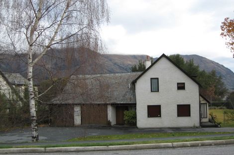 Photo of property in 26 Beacon Point Road, Wanaka, 9305