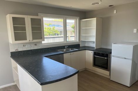 Photo of property in 16 Joyce Crescent, Ilam, Christchurch, 8041