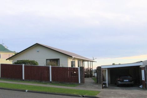 Photo of property in 10 Invercargill Drive, Kelson, Lower Hutt, 5010