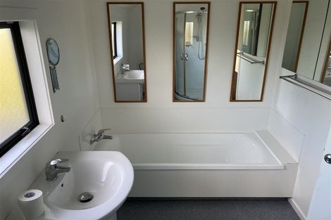 Photo of property in 33 Harrison Street West, Featherston, 5710