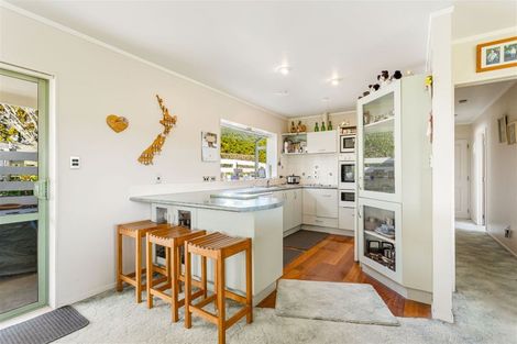 Photo of property in 192 Muriwai Valley Road, Muriwai, Waimauku, 0881