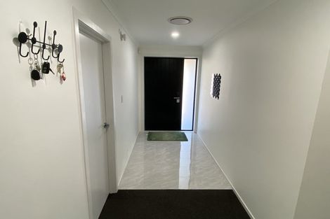 Photo of property in 28 Inuwai Street, Glenview, Hamilton, 3206