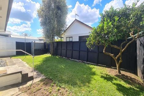 Photo of property in 12a Forsyth Street, St Andrews, Hamilton, 3200