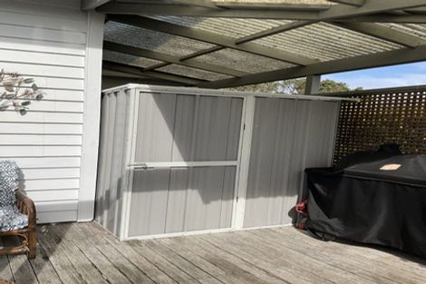 Photo of property in 1/46 Old Lake Road, Narrow Neck, Auckland, 0624