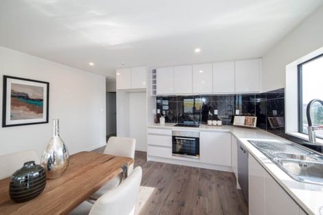 Photo of property in 128 Mcclymonts Road, Oteha, Auckland, 0632