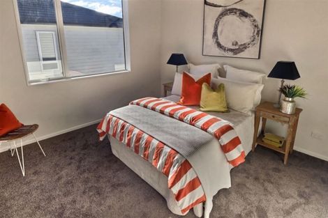 Photo of property in 10 Bine Crescent, Orewa, 0931