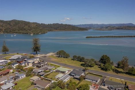 Photo of property in 67 Robinson Road, Whitianga, 3510