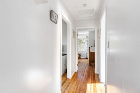 Photo of property in 88 Black Rock Road, Newlands, Wellington, 6037