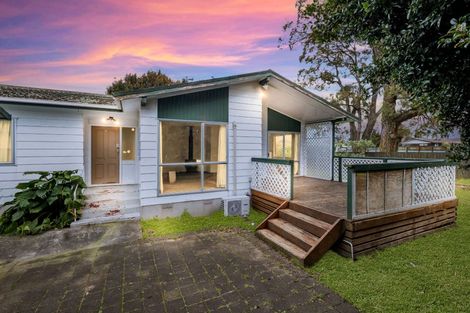 Photo of property in 15 Kindergarten Drive, Conifer Grove, Takanini, 2112