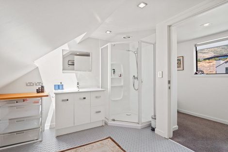 Photo of property in 44 Onslow Road, Lake Hayes, Queenstown, 9304