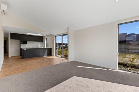 Photo of property in 22 Riley Street, Lake Hawea, 9382