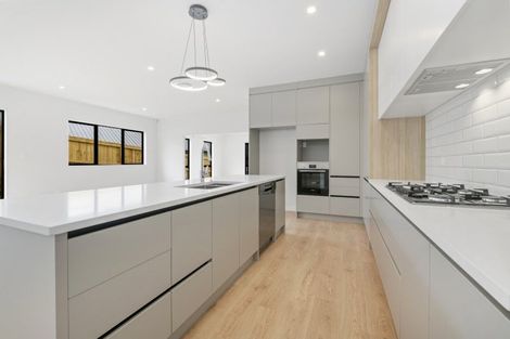 Photo of property in 16 Awa Avenue, Helensville, 0800