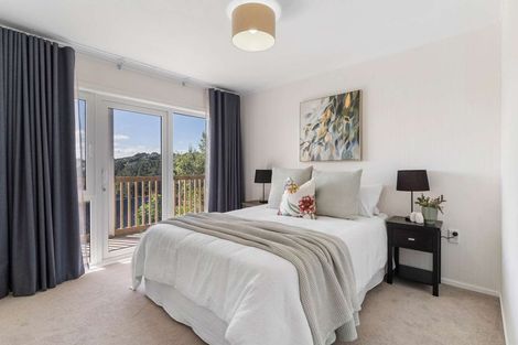 Photo of property in 53 Island Bay Road, Beach Haven, Auckland, 0626