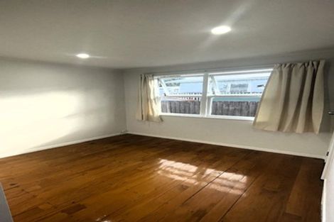 Photo of property in 27 Universal Drive, Henderson, Auckland, 0610