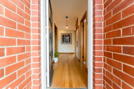 Photo of property in 92 Hargest Crescent, Saint Clair, Dunedin, 9012