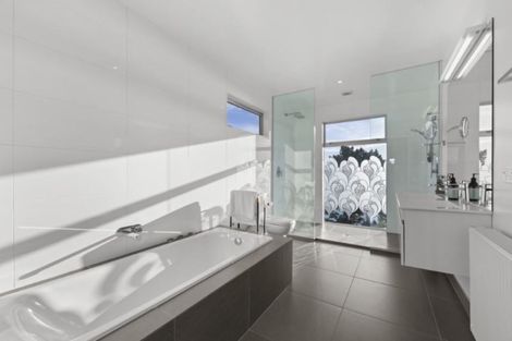 Photo of property in 10 Euan Sarginson Place, Diamond Harbour, Lyttelton, 8971