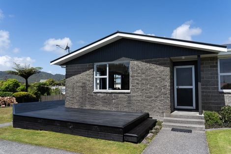 Photo of property in 42 Arnott Heights, Greymouth, 7805