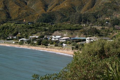 Photo of property in 1110 Abel Tasman Drive, Ligar Bay, Takaka, 7183