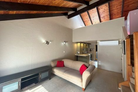 Photo of property in 2/68 Maunganui Road, Mount Maunganui, 3116