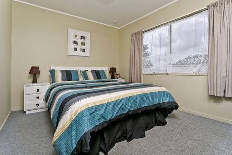 Photo of property in 2 Bryers Place, Bayview, Auckland, 0629