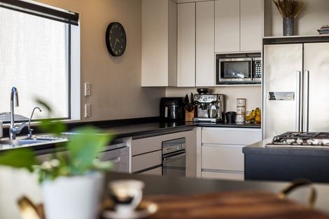 Photo of property in 22 Mercury Way, Whitby, Porirua, 5024