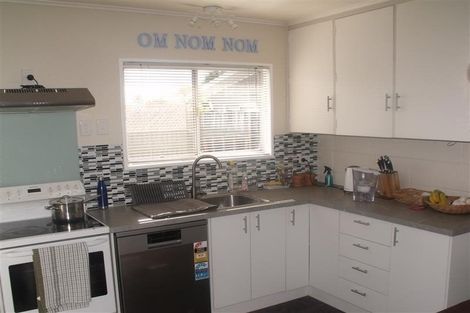 Photo of property in 2/24 Coventry Avenue, Tamatea, Napier, 4112