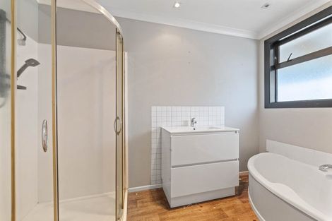 Photo of property in 9 Kauri Drive, Wairakei, Taupo, 3332