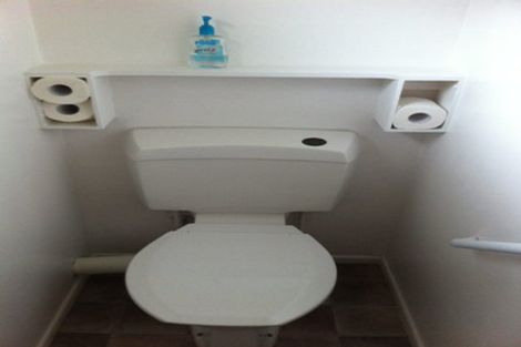 Photo of property in 4 Haynes Avenue, Upper Riccarton, Christchurch, 8041