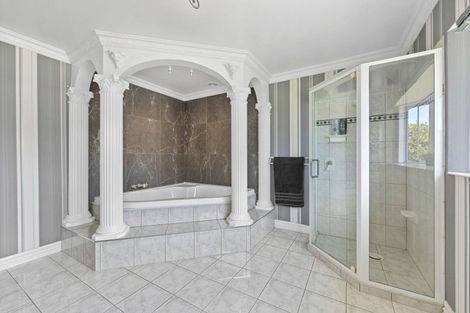 Photo of property in 23 Benalder Crescent, Tokoroa, 3420