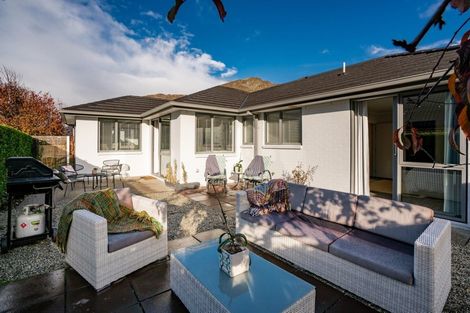 Photo of property in 2 Alluvial Court, Arthurs Point, Queenstown, 9371