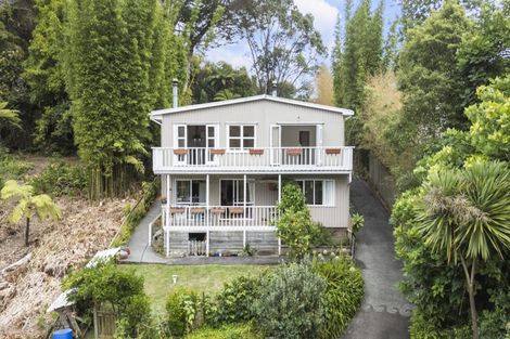 Photo of property in 126 Candia Road, Henderson Valley, Auckland, 0614