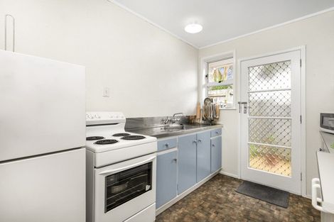 Photo of property in 3/135 Titirangi Road, New Lynn, Auckland, 0600