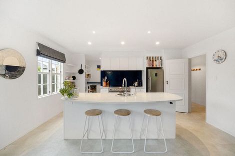 Photo of property in 56 Grosvenor Street, Cambridge, 3434