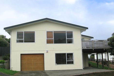 Photo of property in 21 Penryn Drive, Camborne, Porirua, 5026