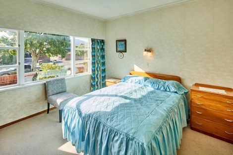 Photo of property in 21 Colin Grove, Hutt Central, Lower Hutt, 5010