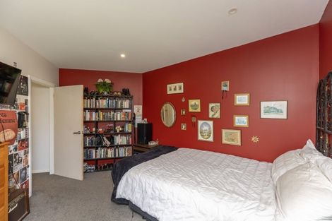 Photo of property in 35 Tennis Court Road, Raumati South, Paraparaumu, 5032