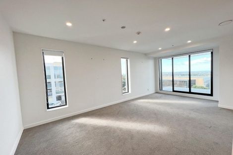 Photo of property in 401/19 Rawene Road, Birkenhead, Auckland, 0626