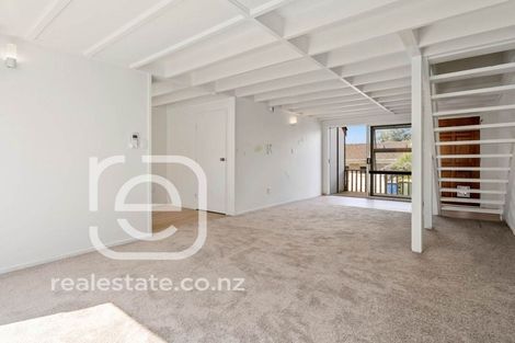 Photo of property in 4/9 Miro Street, New Lynn, Auckland, 0600