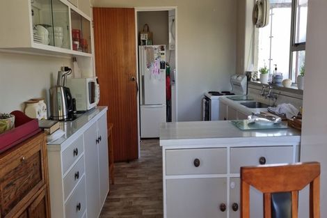 Photo of property in 2 Winiata Place, Otaki, 5512