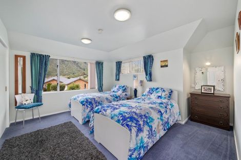 Photo of property in 26 Ranui Street, Waikawa, Picton, 7220
