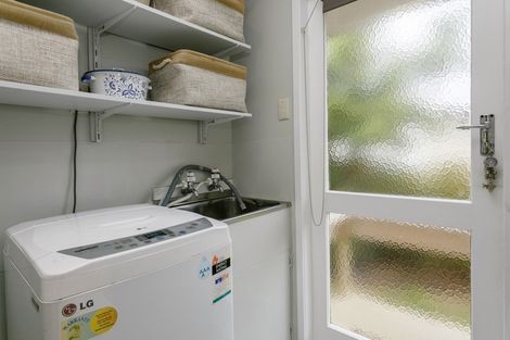 Photo of property in 7b Isobel Street, Acacia Bay, Taupo, 3330