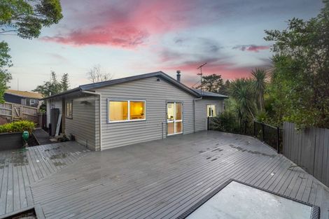 Photo of property in 25 Coroglen Avenue, Birkenhead, Auckland, 0626