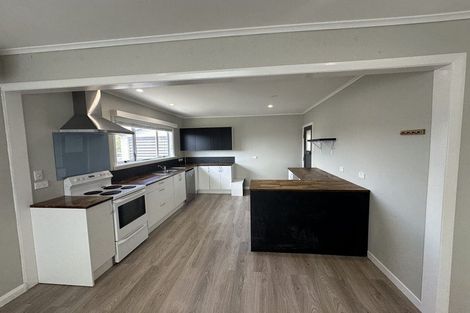 Photo of property in 65 Strange Street, Waitara, 4320