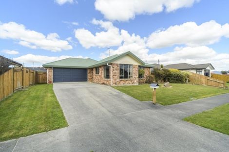 Photo of property in 63 Meridian Grove, Kelvin Grove, Palmerston North, 4414