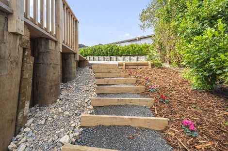 Photo of property in 5 Rangikorero Place, Whangarei Heads, 0174